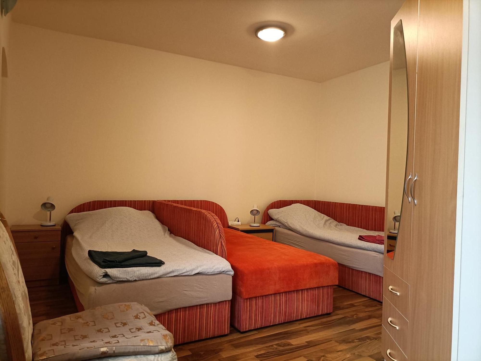 Start Apartmanok Pécs Exterior foto