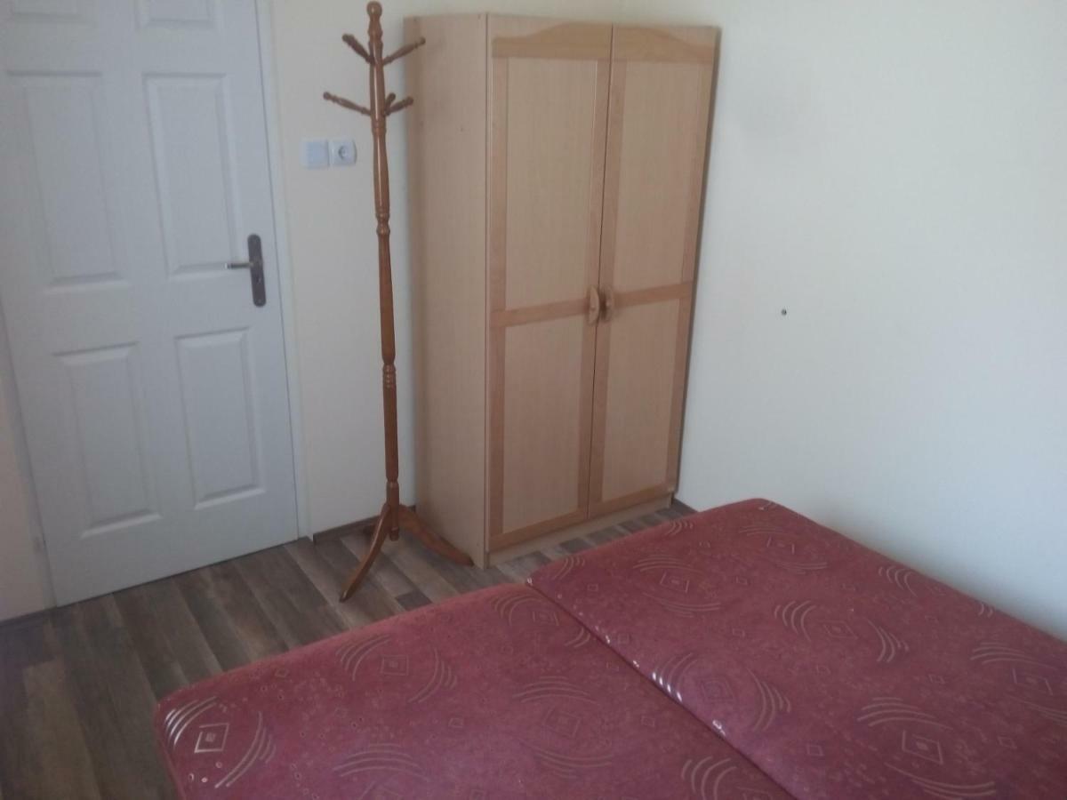Start Apartmanok Pécs Exterior foto